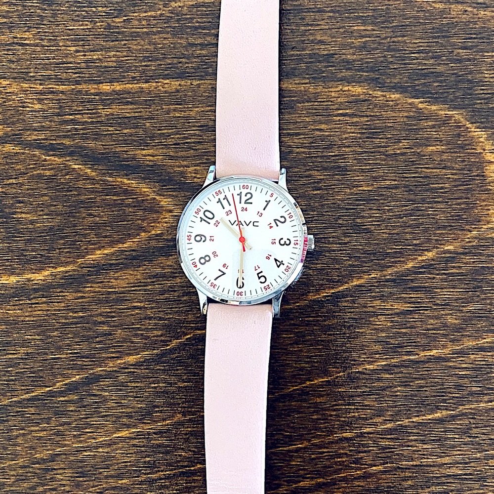 ✨ Like New Nursing Watch ✨